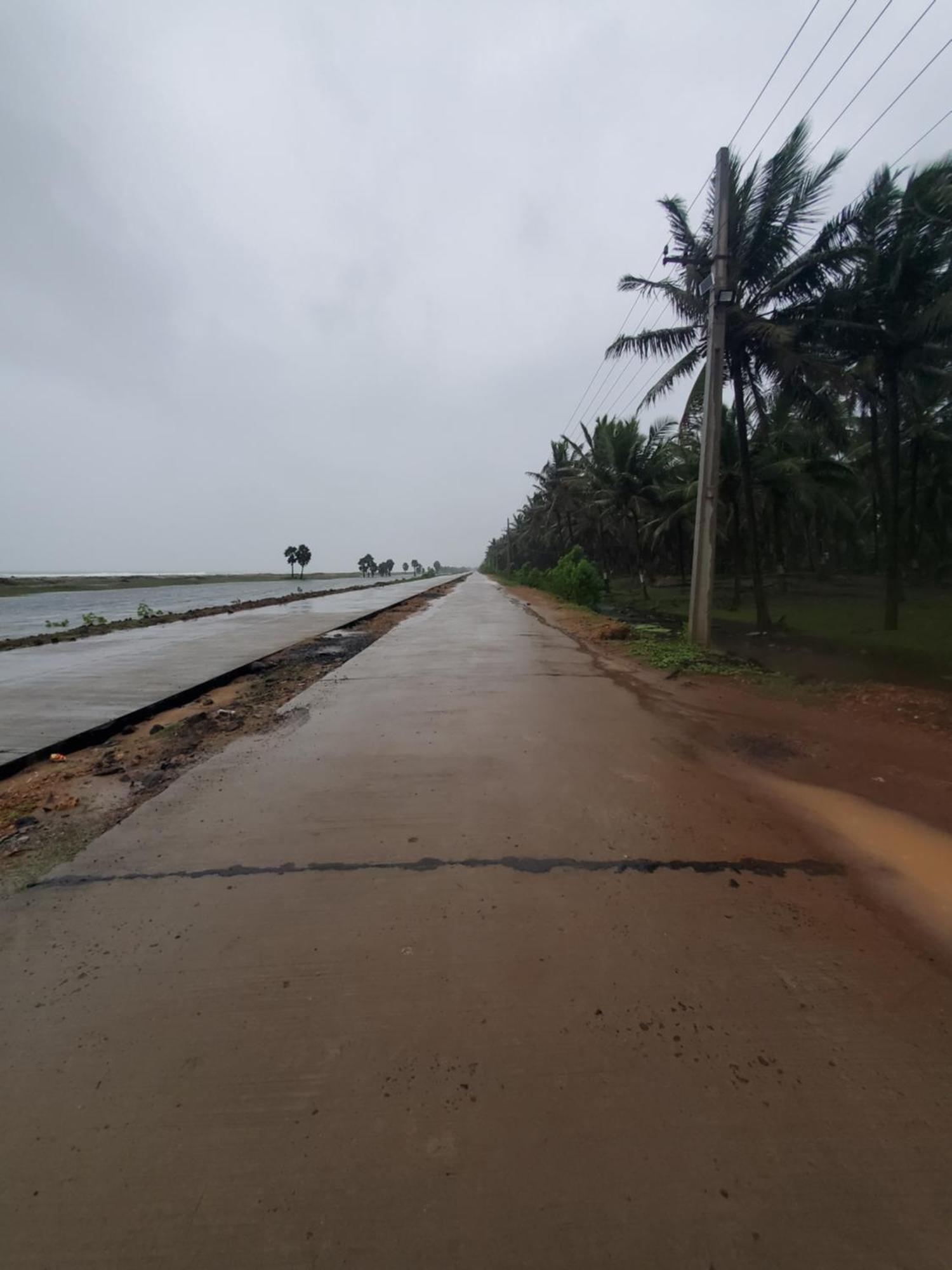 Coastline Beach Resort Perupalem Bagian luar foto