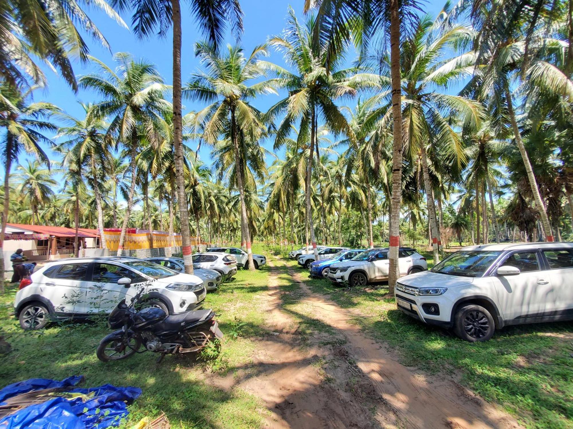 Coastline Beach Resort Perupalem Bagian luar foto